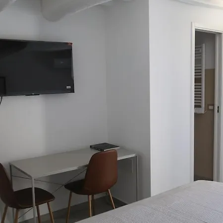 Centralissimo E Moderno W Ac Apartman